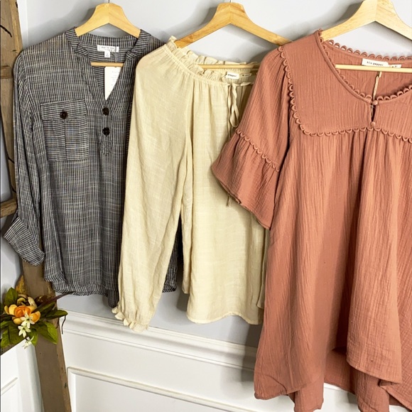 Ruffle Ivory Top - Picture 6 of 8